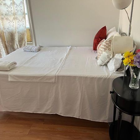 Affordable Room In Queens Ню Йорк Екстериор снимка