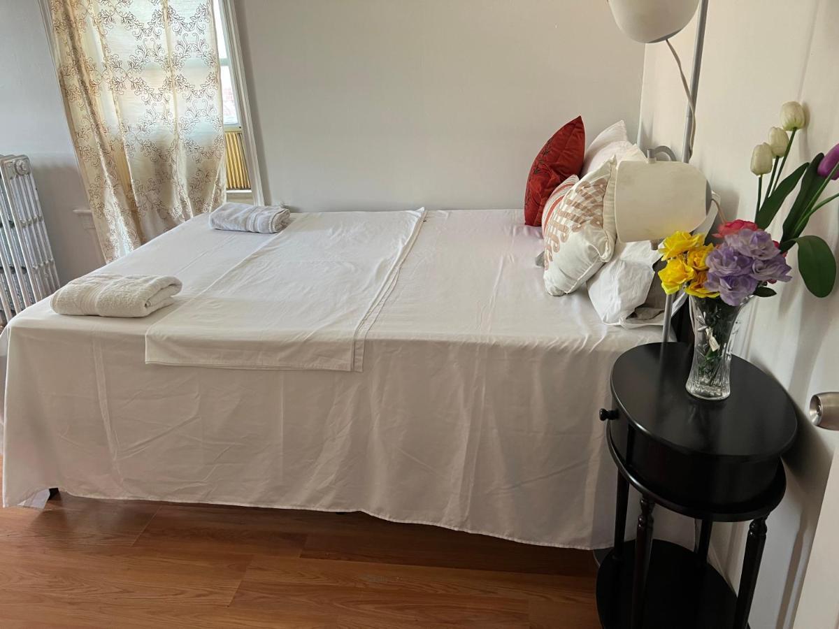 Affordable Room In Queens Ню Йорк Екстериор снимка