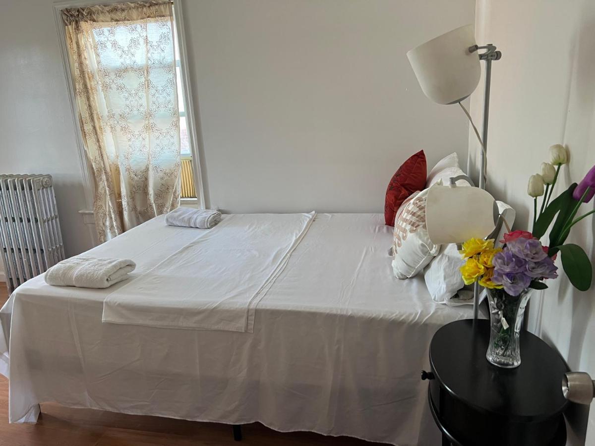 Affordable Room In Queens Ню Йорк Екстериор снимка